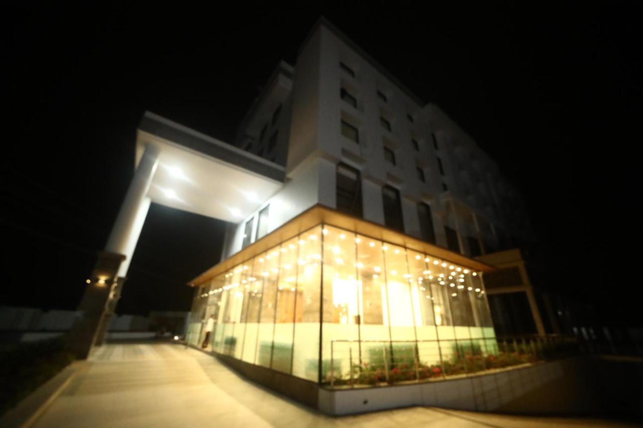 Park Avenue And Resorts Sikar Zewnętrze zdjęcie